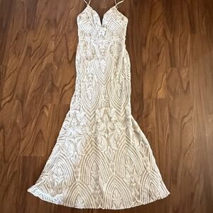 Windsor Sequin Mermaid Gown XS Ivory Nude Formal Prom Wedding Guest Dress